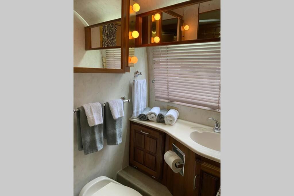 Beautiful Airstream, Beaufort Sc-Enjoy The Journey المظهر الخارجي الصورة