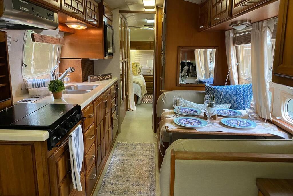 Beautiful Airstream, Beaufort Sc-Enjoy The Journey المظهر الخارجي الصورة
